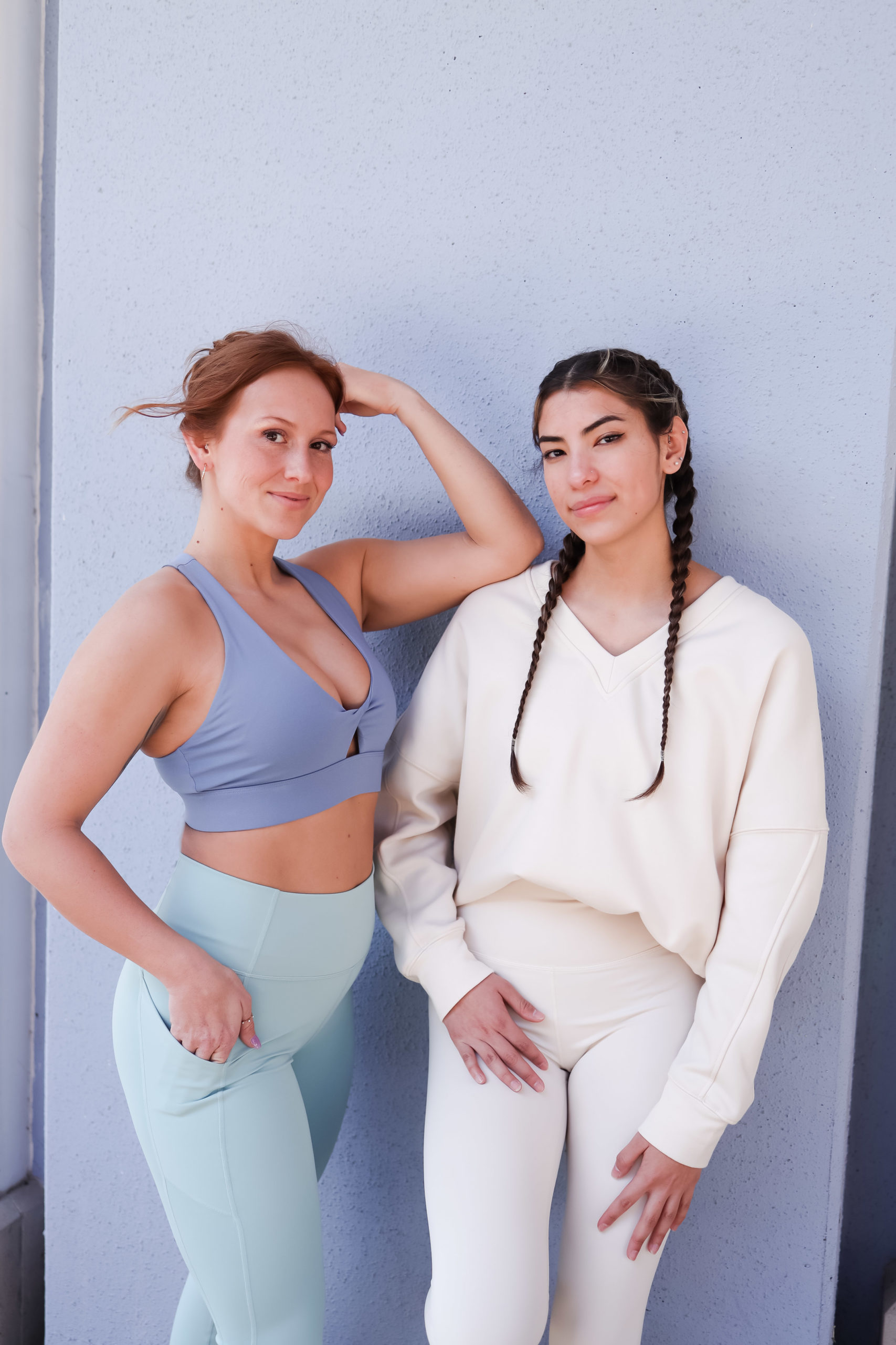 Fabletics Oasis Pure Luxe Twist Front Sports Bra and High Waisted 7/8  Leggings in 2023