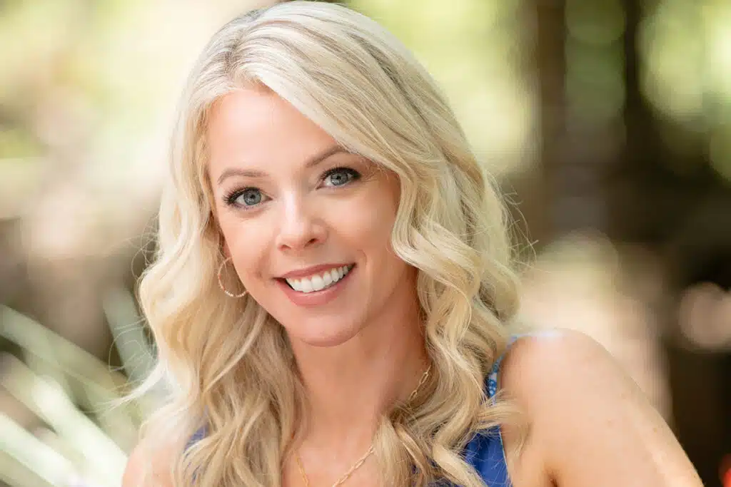 Julie Poppoon